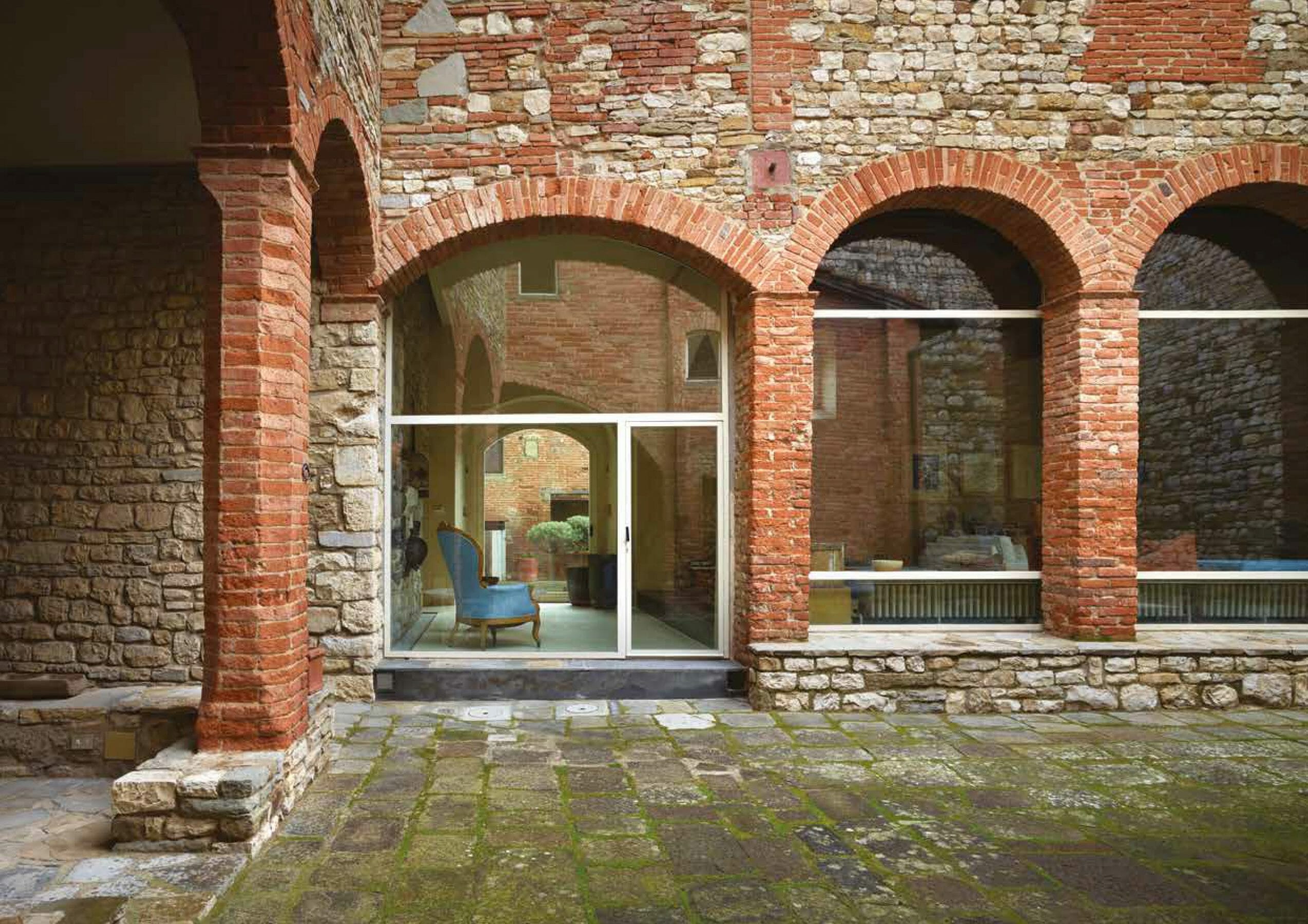 Untouchable architectural style